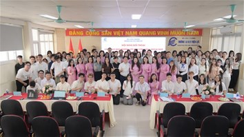 Hội nghị đối thoại giữa lãnh đạo Nhà trường và sinh viên khoa Ngoại ngữ năm 2026